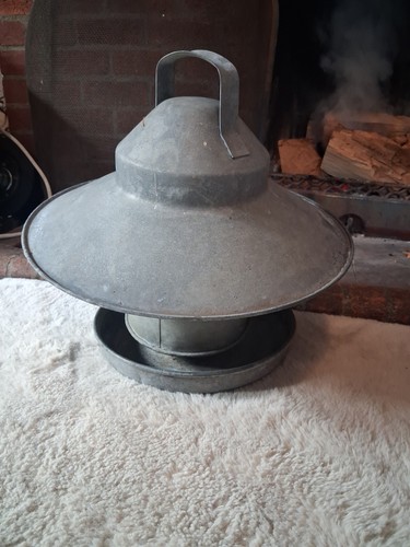 Galvanised poultry feeder - galvanised,